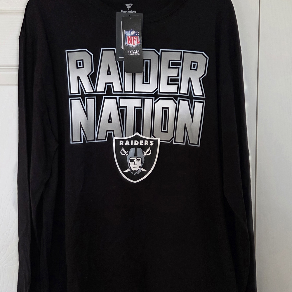 Las Vegas Raiders Raider Nation Long Sleeve Tee Size XL. New, Never Worn.